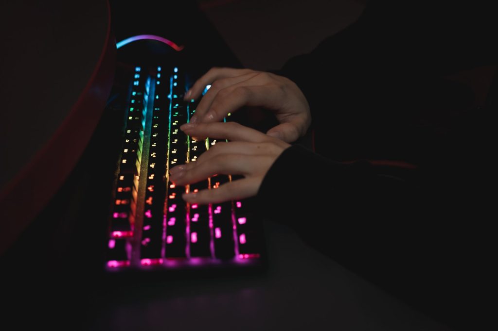 Clavier mécanique et souris gaming, périphériques de précision