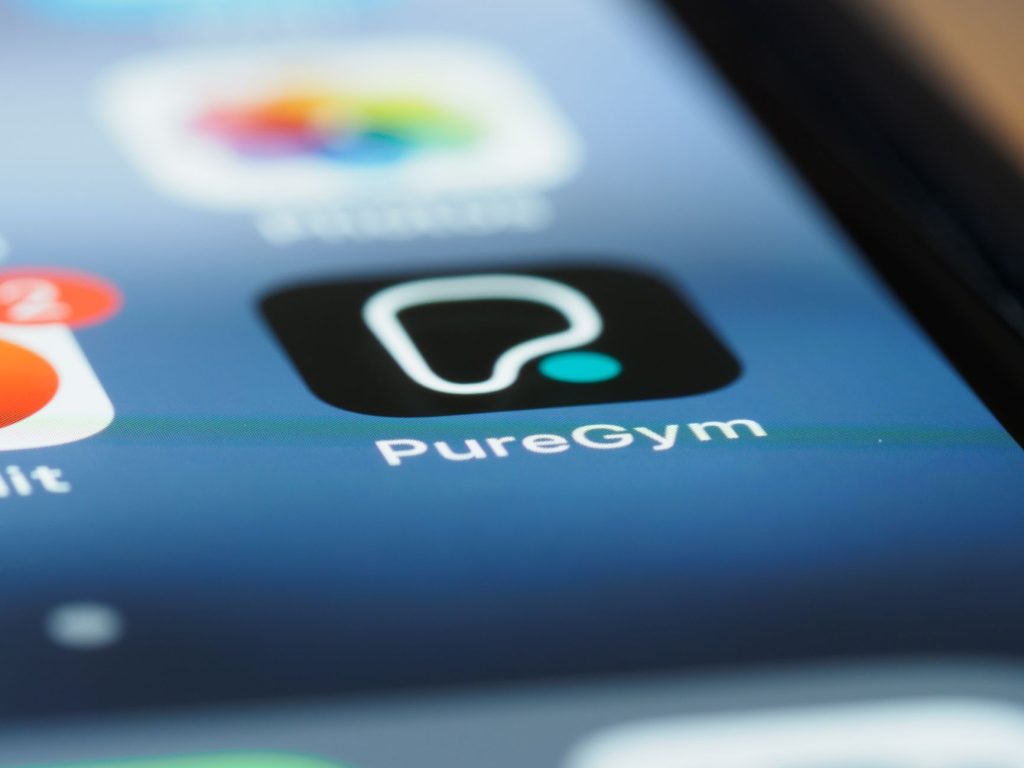 Application de suivi d activité affichée sur l écran d un smartphone